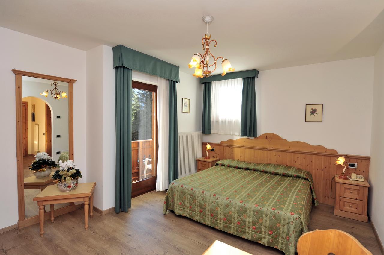 Residence Taufer San Martino Di Castrozza Esterno foto